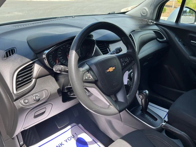 2020 Chevrolet Trax - Image 16