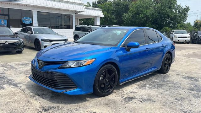 2019 Toyota Camry - Image 3