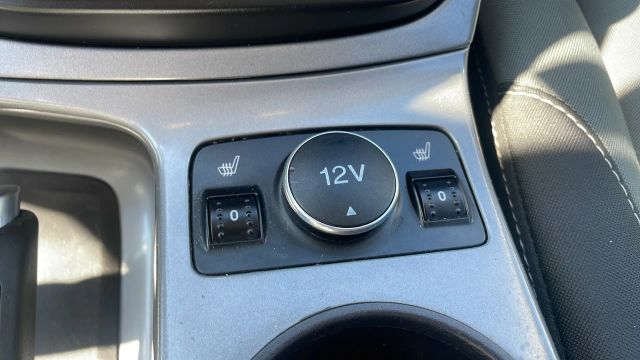 2016 Ford Escape - Image 30
