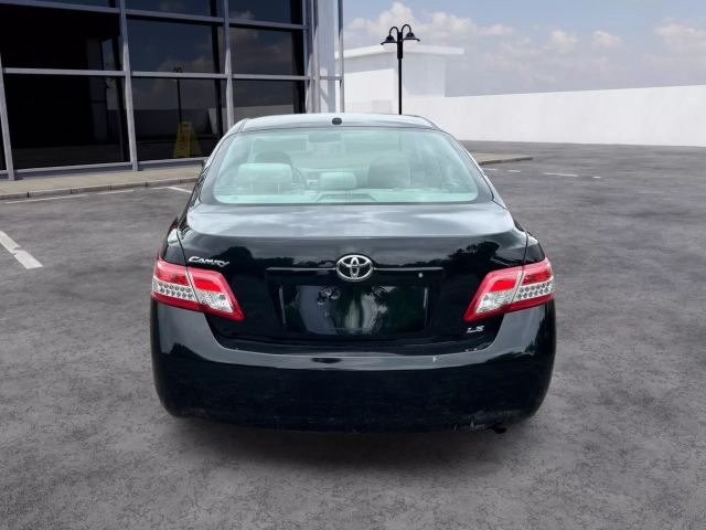 2011 Toyota Camry - Image 5