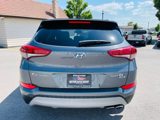 2017 Hyundai Tucson - Image 8