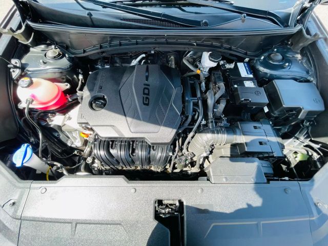 2022 Hyundai Tucson - Image 11