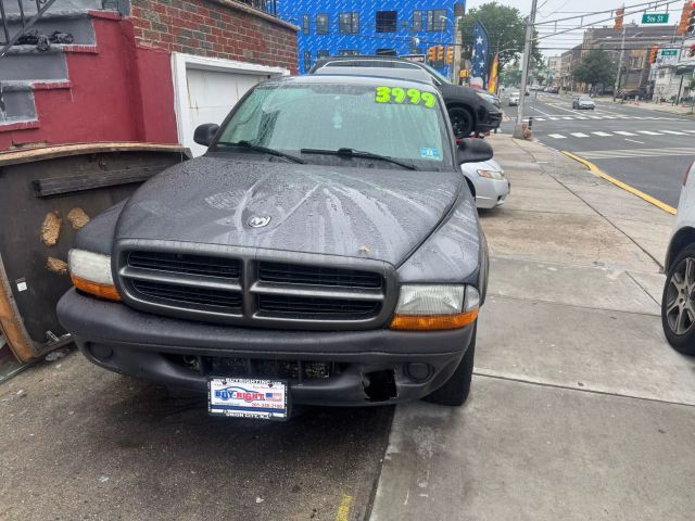 2003 DODGE DAKOTA CLUB CAB PICKUP V6, 3.9 LITER SXT PICKUP 2D 6 1/2 FT