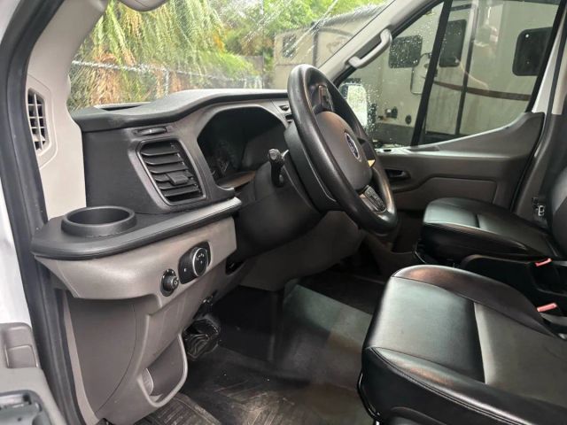 2021 Ford Transit Cutaway - Image 15