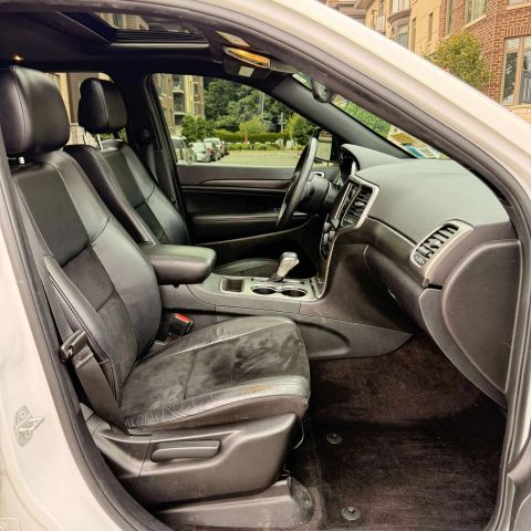 2018 Jeep Grand Cherokee Altitude Sport Utility 4d - Image 17