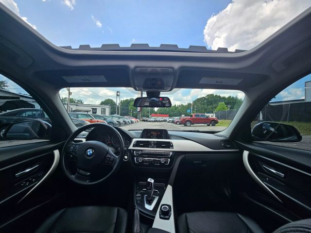 2017 Bmw 3 Series - Image 12
