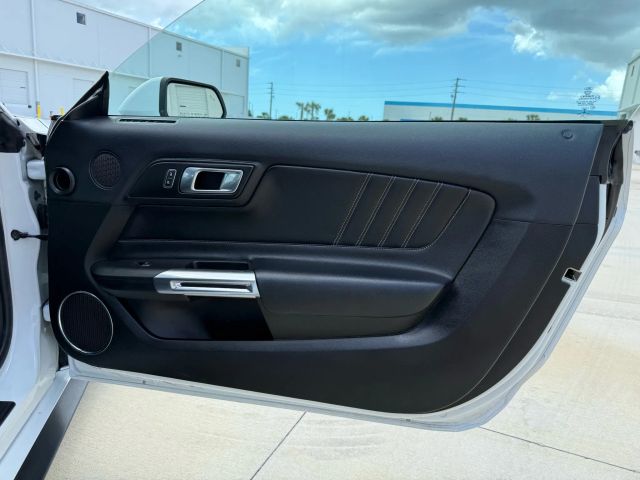 2022 Ford Mustang - Image 99