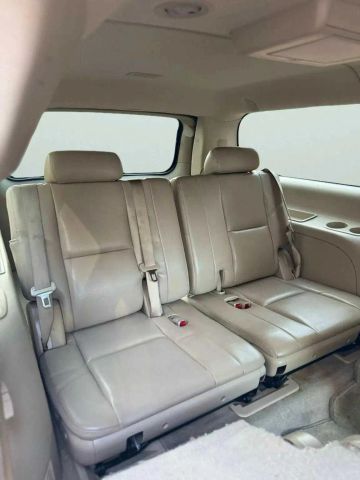 2013 Cadillac Escalade Esv - Image 19