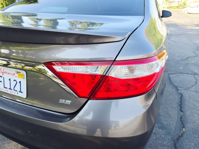 2017 Toyota Camry - Image 38