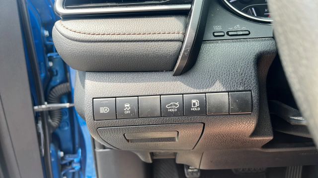 2019 Toyota Camry - Image 33