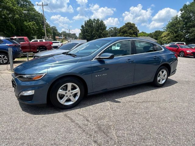 2024 Chevrolet Malibu - Image 4