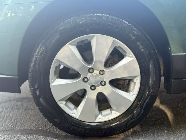 2011 Subaru Outback 2.5i Limited Wagon 4d - Image 18