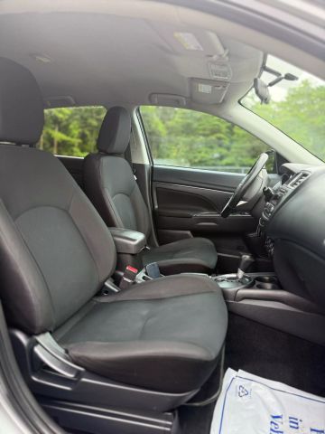 2015 Mitsubishi Outlander Sport Es Sport Utility 4d - Image 14