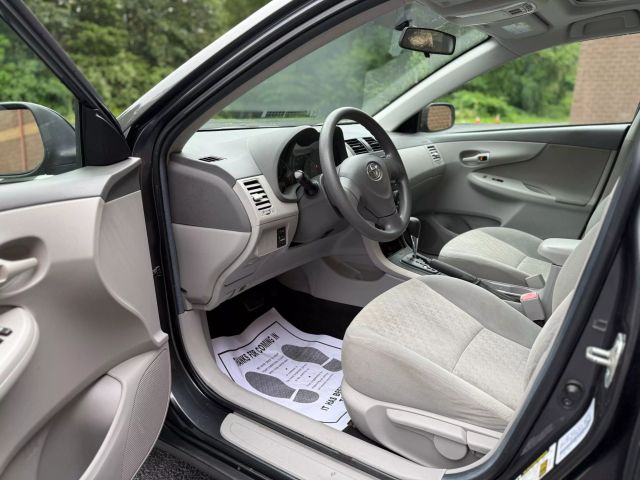2009 Toyota Corolla S Sedan 4d - Image 16