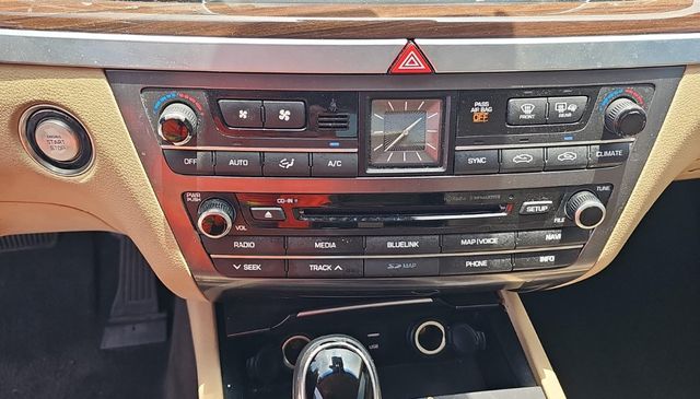 2017 Genesis G80 - Image 14
