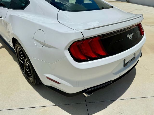 2022 Ford Mustang - Image 55