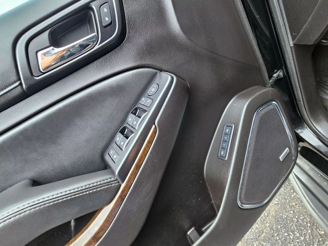 2016 Chevrolet Tahoe - Image 19
