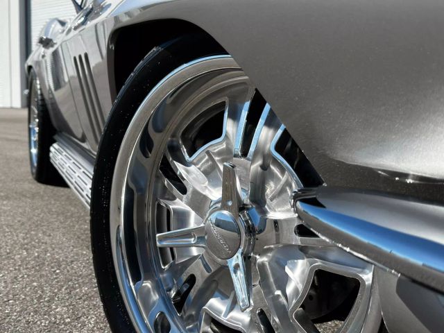 1966 Chevrolet Corvette Coupe 427/390hp - Image 4