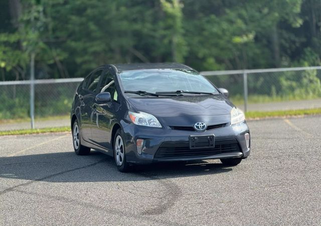 2012 Toyota Prius Four Hatchback 4d - Image 3