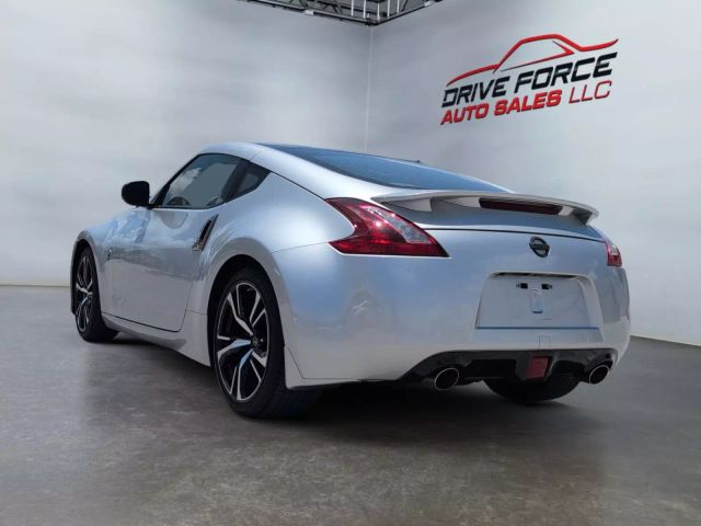 2019 Nissan 370z - Image 3