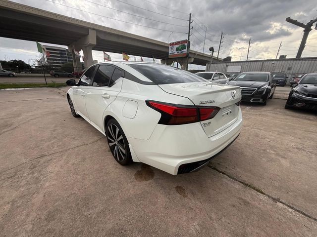 2019 Nissan Altima - Image 9