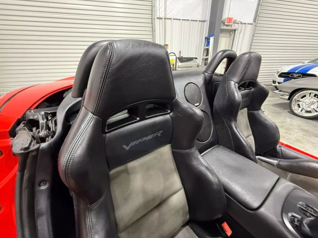 2004 Dodge Viper - Image 118