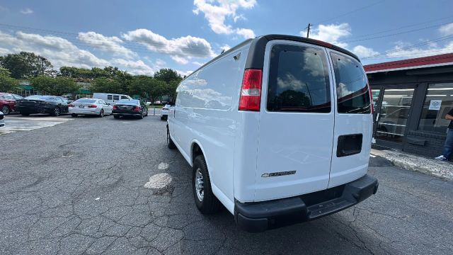 2018 Chevrolet Express 2500 Cargo - Image 5