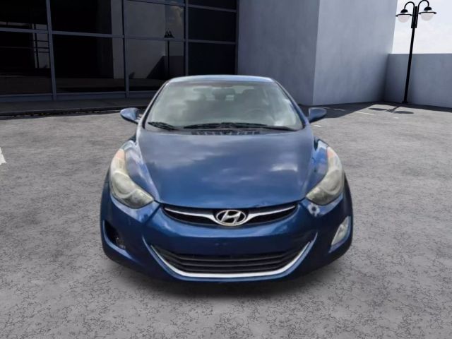 2013 Hyundai Elantra - Image 8