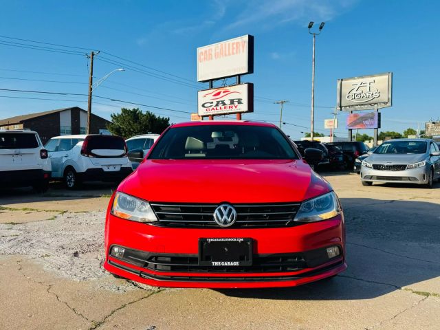 2016 Volkswagen Jetta - Image 4