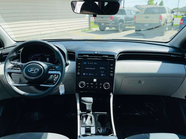 2022 Hyundai Tucson - Image 25