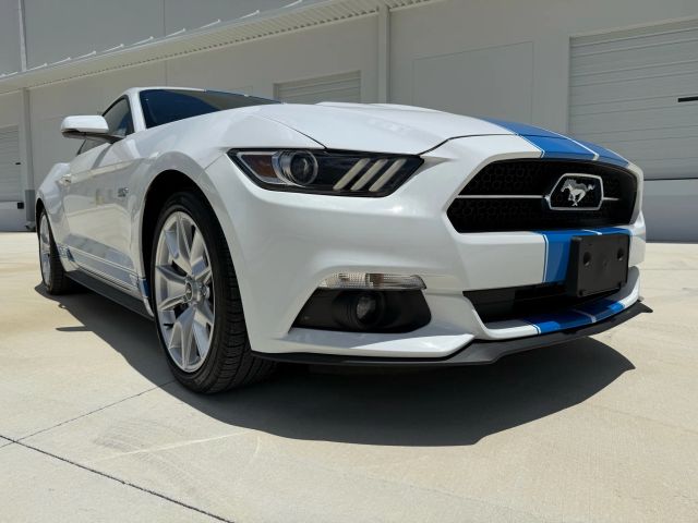 2015 Ford Mustang - Image 2