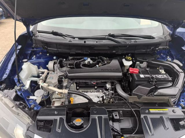 2019 Nissan Rogue - Image 18
