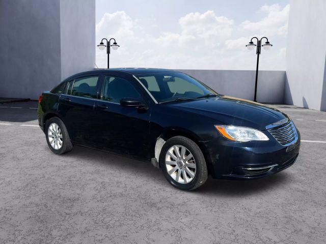 2012 Chrysler 200 - Image 3