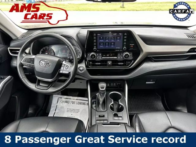 2022 Toyota Highlander - Image 9