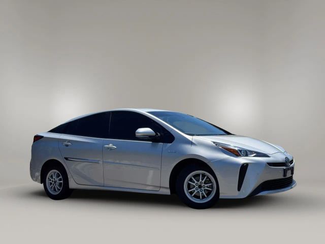 2020 Toyota Prius - Image 2