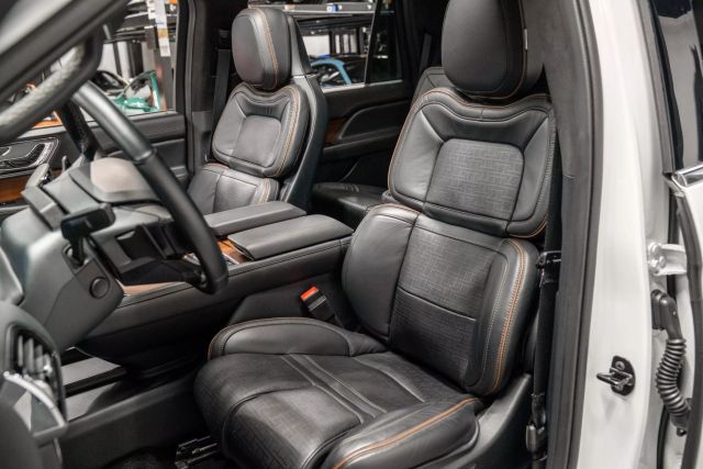 2024 Lincoln Navigator Black Label Sport Utility 4d - - Image 21