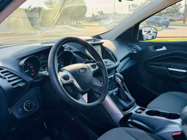 2016 Ford Escape - Image 12