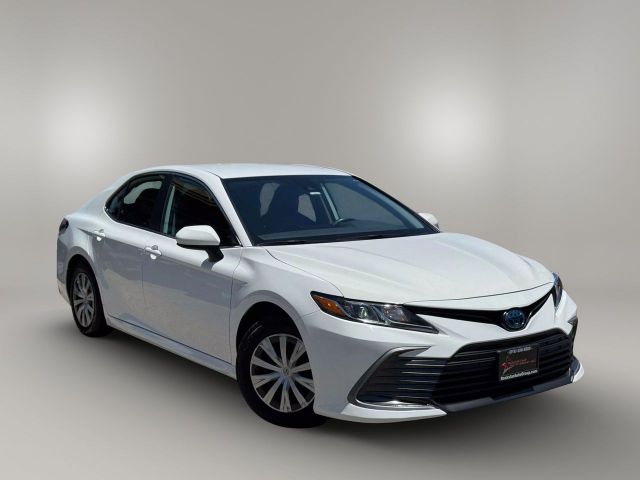 2022 Toyota Camry Hybrid - Image 2