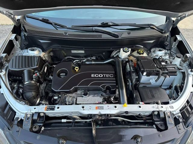 2018 Chevrolet Equinox - Image 28