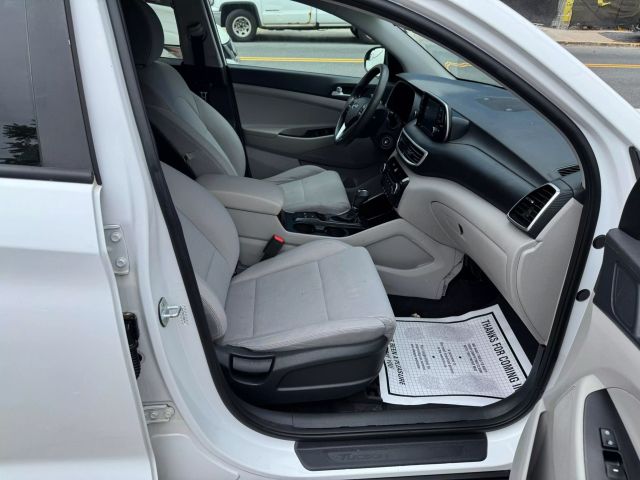 2019 HYUNDAI TUCSON SUV 4-CYL, 2.0 LITER SE SPORT UTILITY 4D