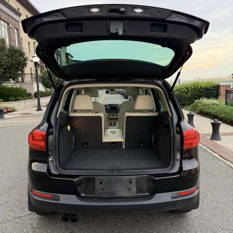 2016 Volkswagen Tiguan 2.0t Se 4motion Sport Utility 4d - Image 16
