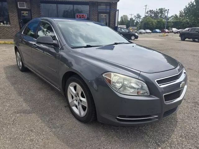 2009 Chevrolet Malibu - Image 1