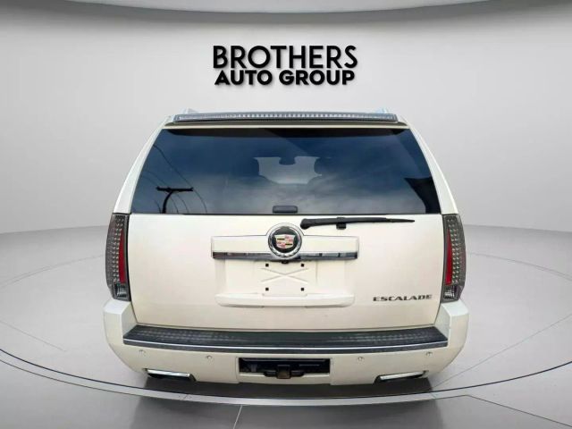 2013 Cadillac Escalade Esv - Image 8