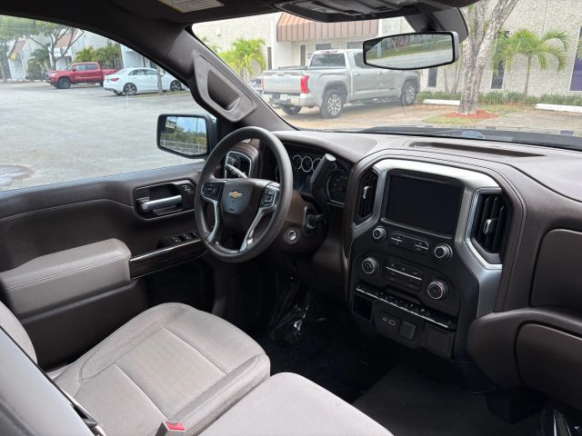 2021 CHEVROLET SILVERADO 1500 DOUBLE CAB PICKUP 4-CYL, TURBO, 2.7 LITER LT PICKUP 4D 6 1/2 FT