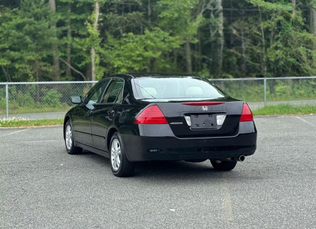 2007 Honda Accord Se Sedan 4d - Image 6