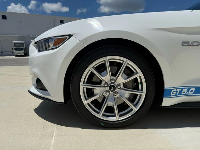 2015 Ford Mustang - Image 36