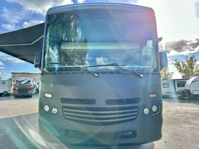 2017 Fleetwood Bounder - Image 3