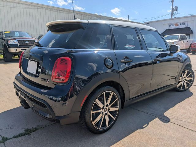 2022 Mini Hardtop 4 Door Cooper S Hatchback 4d - Image 5