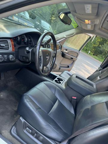2009 Gmc Yukon - Image 19