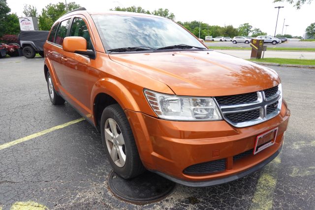 2011 Dodge Journey - Image 2